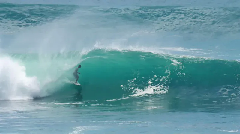 The MGX V5 - 6.6ft 19.7/8 x 2.5/8 - 35L Red Rails Step-up